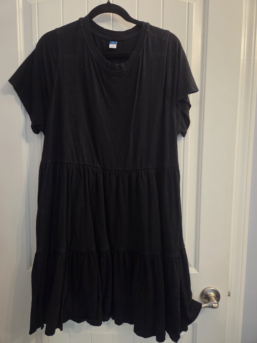 Old Navy Black Tiered Short Sleeve Dress